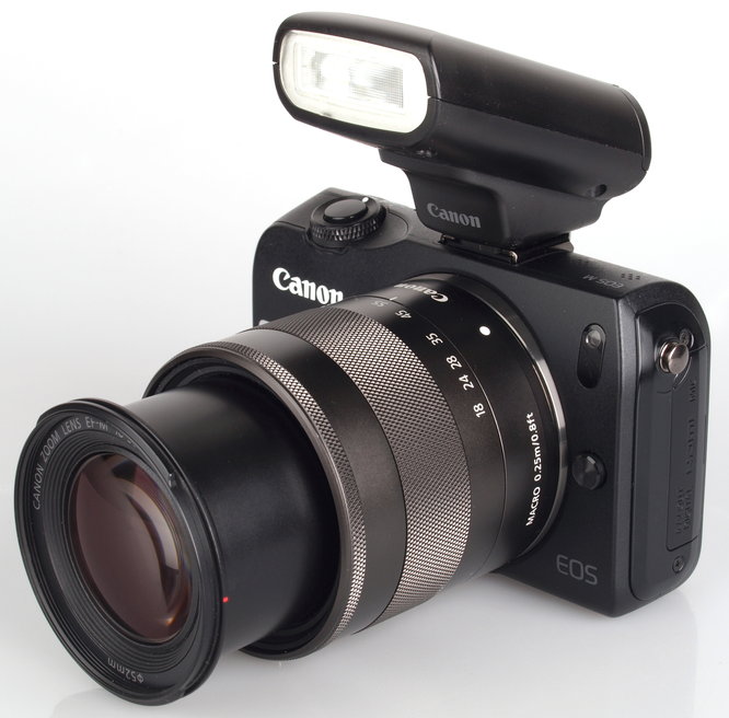 Canon EOS M - Zoom - Flash